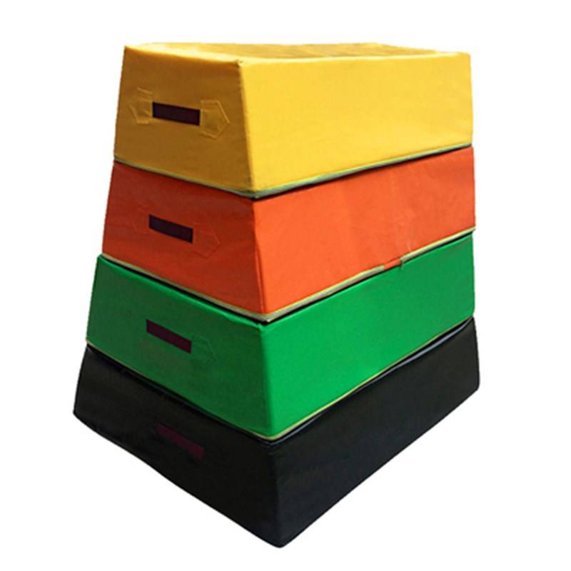 TRAINED JUMPER CASE AND SCRAMBLING CHILDREN TO JUMP TO W BARRIERS