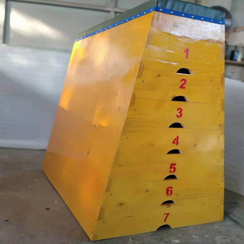 Yellow adult 7 knot jump box is 110 height 90 cm long