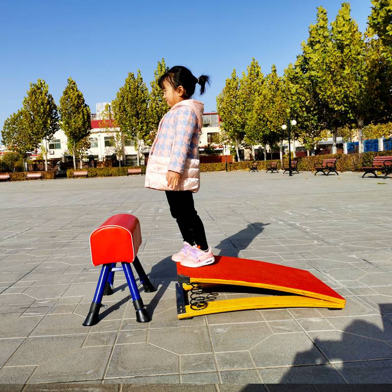 Children's adjustable B -jump horse kindergarten saddle horse disassembled jumping box big goat jump training equipment spring to help jump