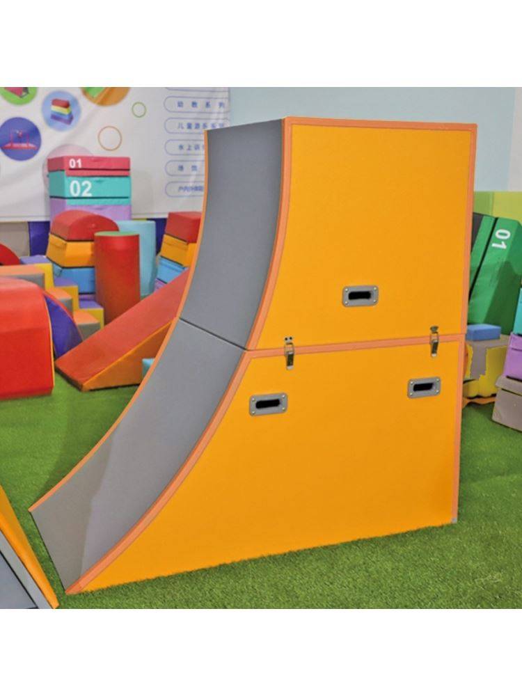 Run-cooking equipment, fit-to-move-to-assemble children, trained in tripod balance box climbing