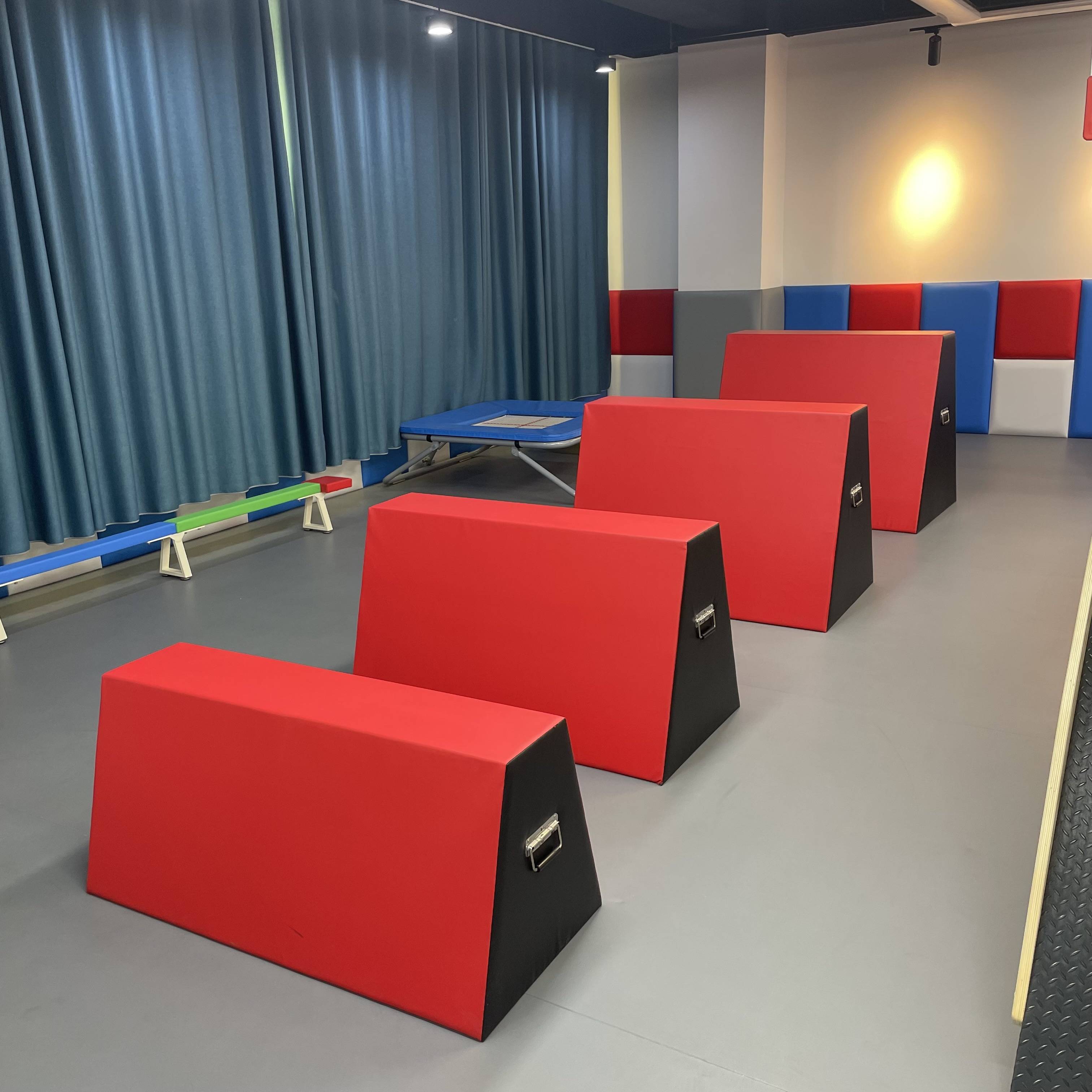 4 pieces of parking box