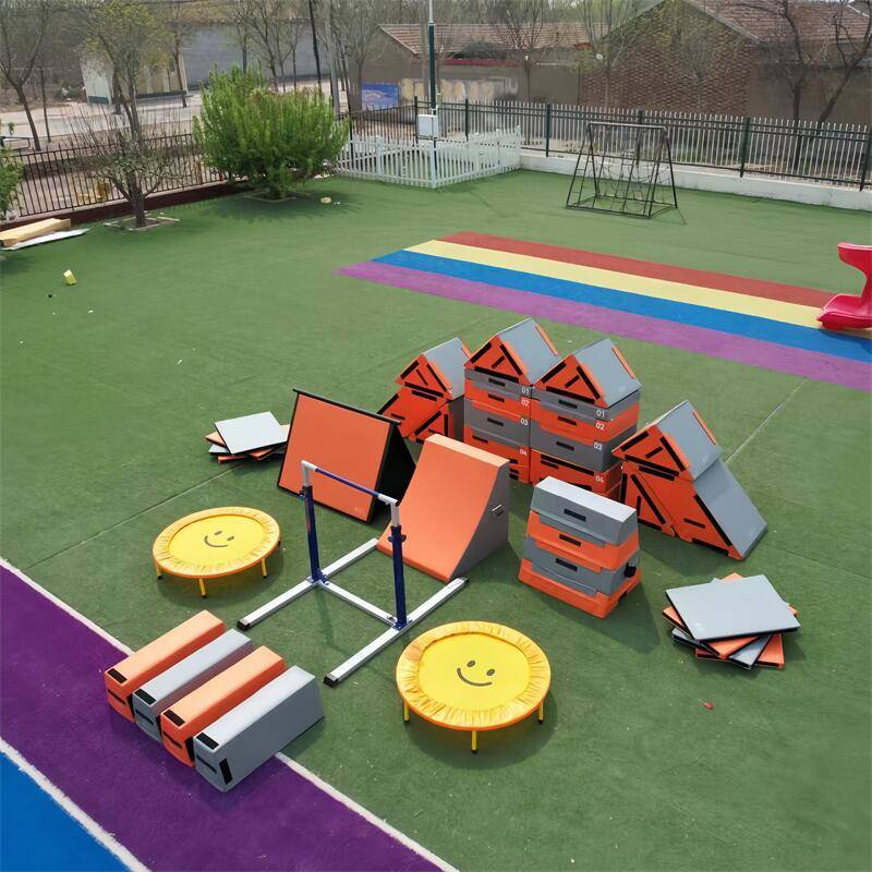 Children's physical fitness parkour training equipment baffle triangular pier jump box jumping body energy energy equipment children's obstacle column