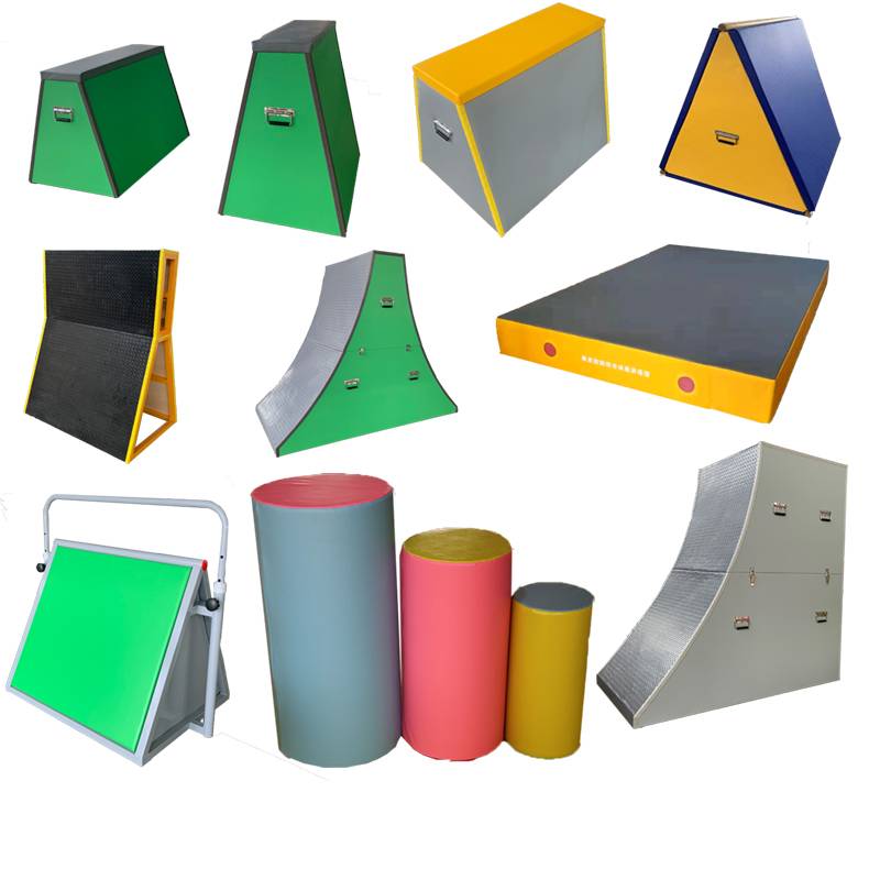 Children's parkour training equipment indoor competition triangle climbing D rock running box jumping box combination body energy training device
