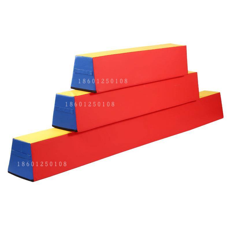 Children's fitness training equipment full set of kindergarten children's software balanced wooden jumping horse saddle horse jumping box slope pads