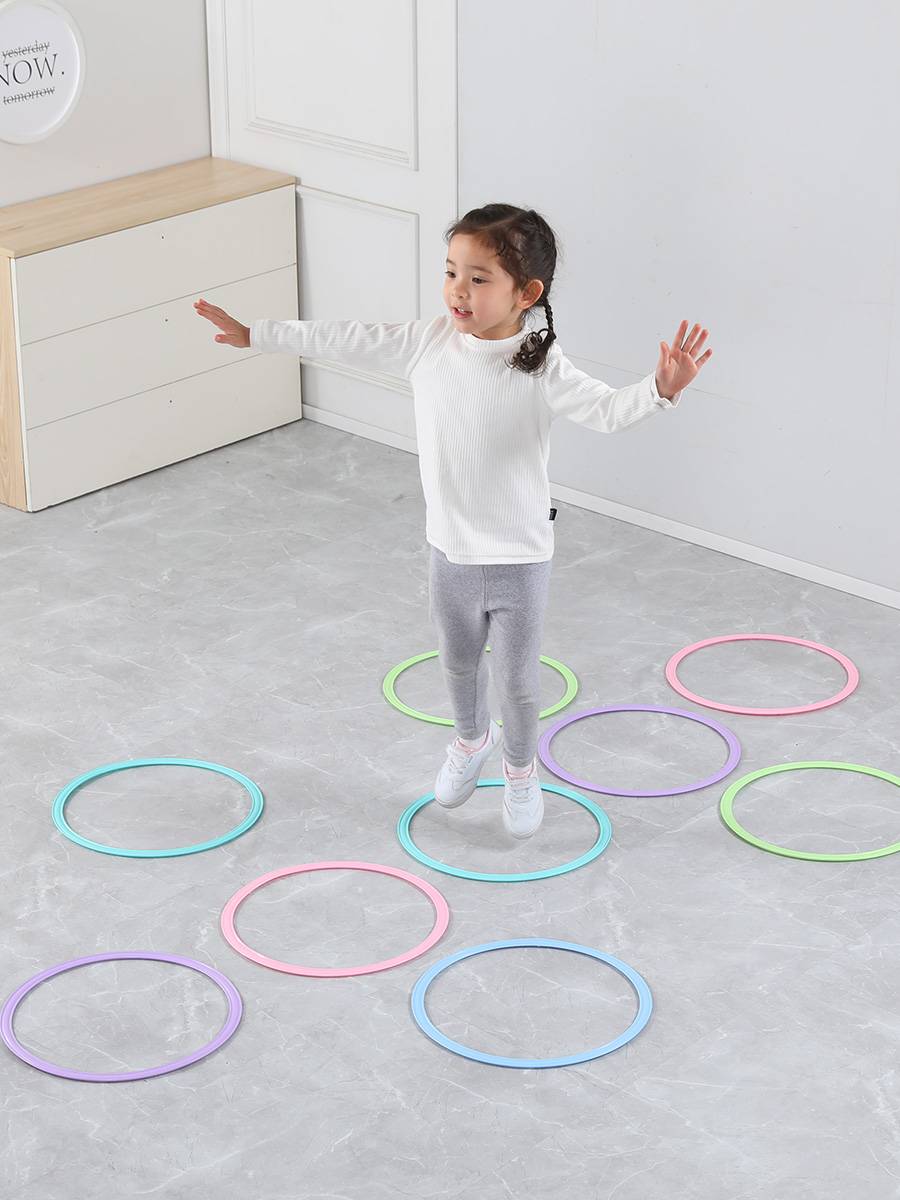 In the middle of the day, you can teach sports children's senses