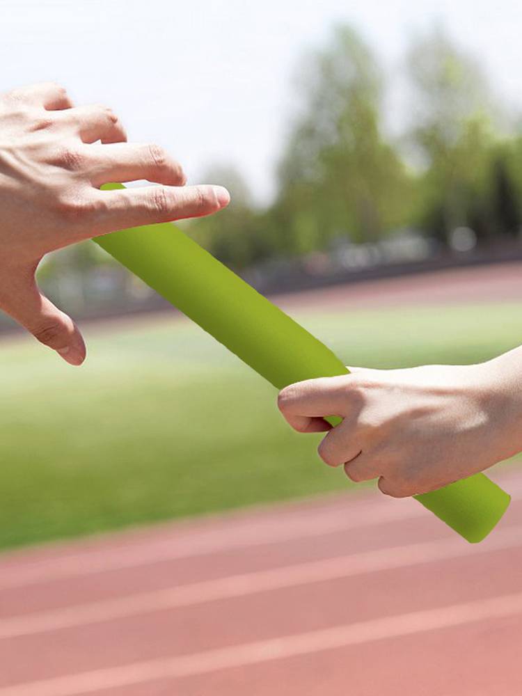 A track and field relay stick, aluminum alloy sponge -resistant, thickened, thick conversion rod kindergarten primary and secondary school students competition props