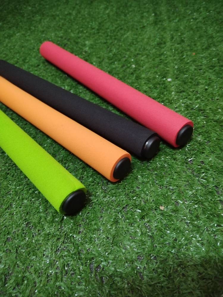 Track and field Primary and secondary school kindergarten sponge connection rod conveys the children's gymnastics stick training stick sensor
