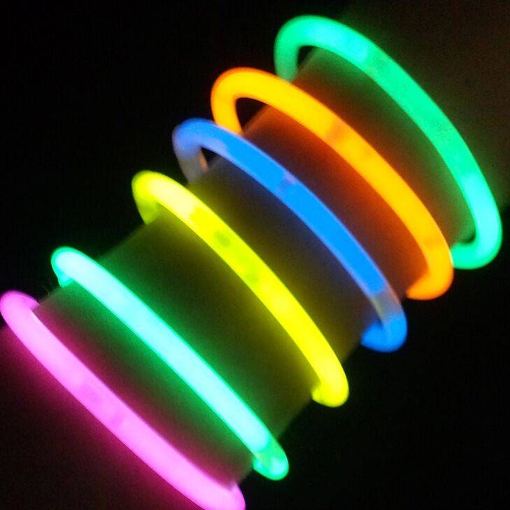 Hot -selling Douyin disposable chemical fluorescent stick color barrel activities Light night light stick flash stick bracelet