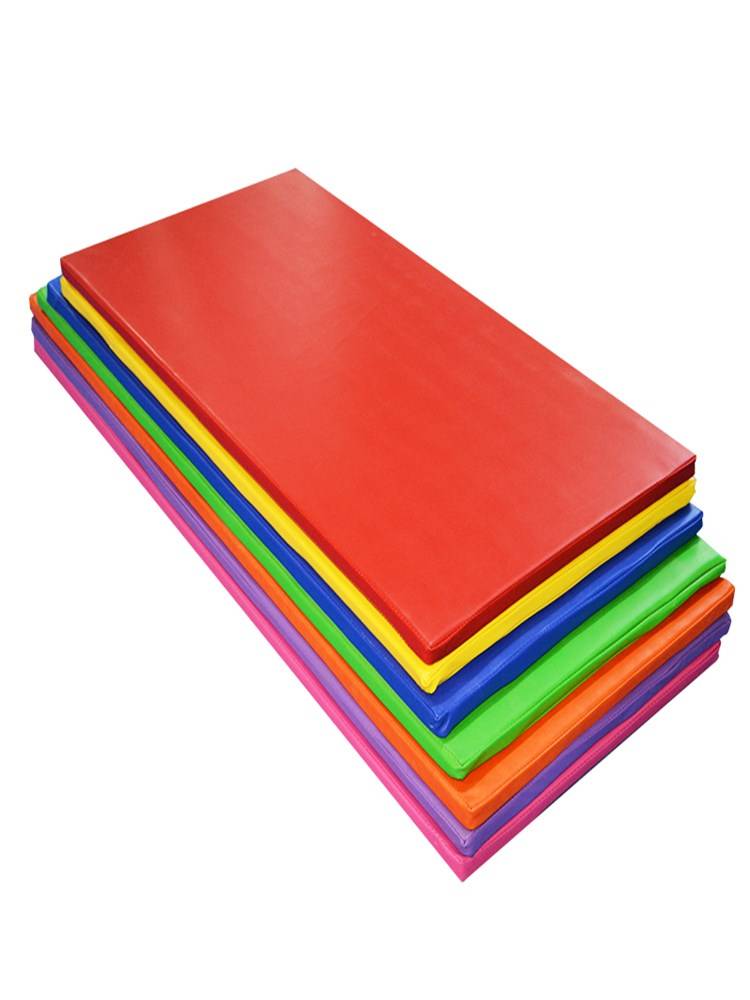 Training for children with mattresses for dancing pads against tanning and leather pads for gymnasium and sponge pads