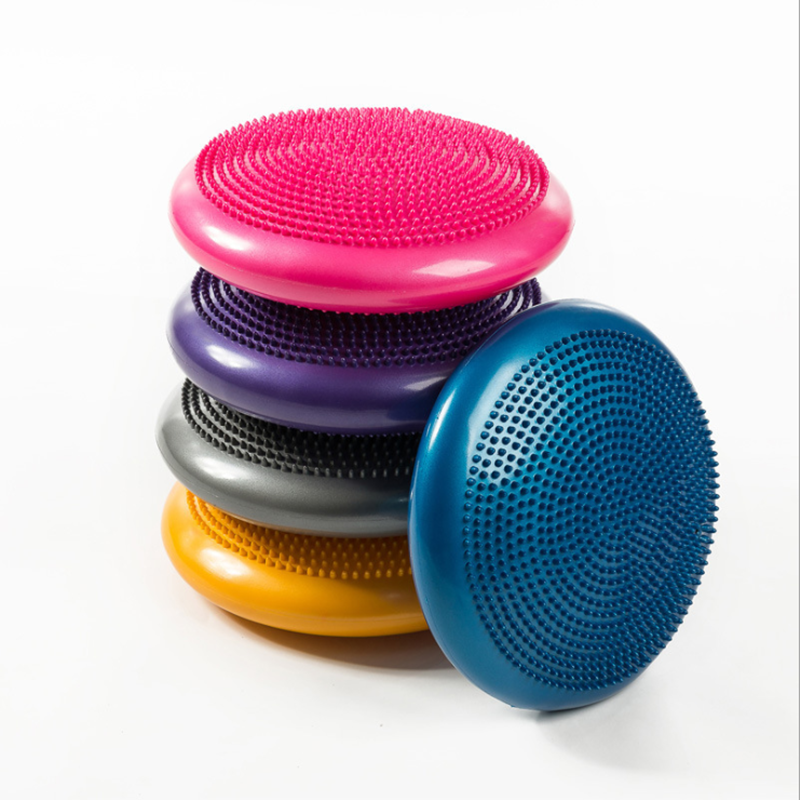 Thickened explosion -proof training hemisphere odorless acupuncture yoga massage pad acupuncture point pad fitting balancing pad PVC yoga plate