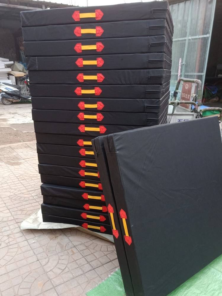 Empty Putting Put of Sports Cushion Sports Cushion Sponge Practice Cushion Side Folding Direct Martial Arts Pad Protective Cushion