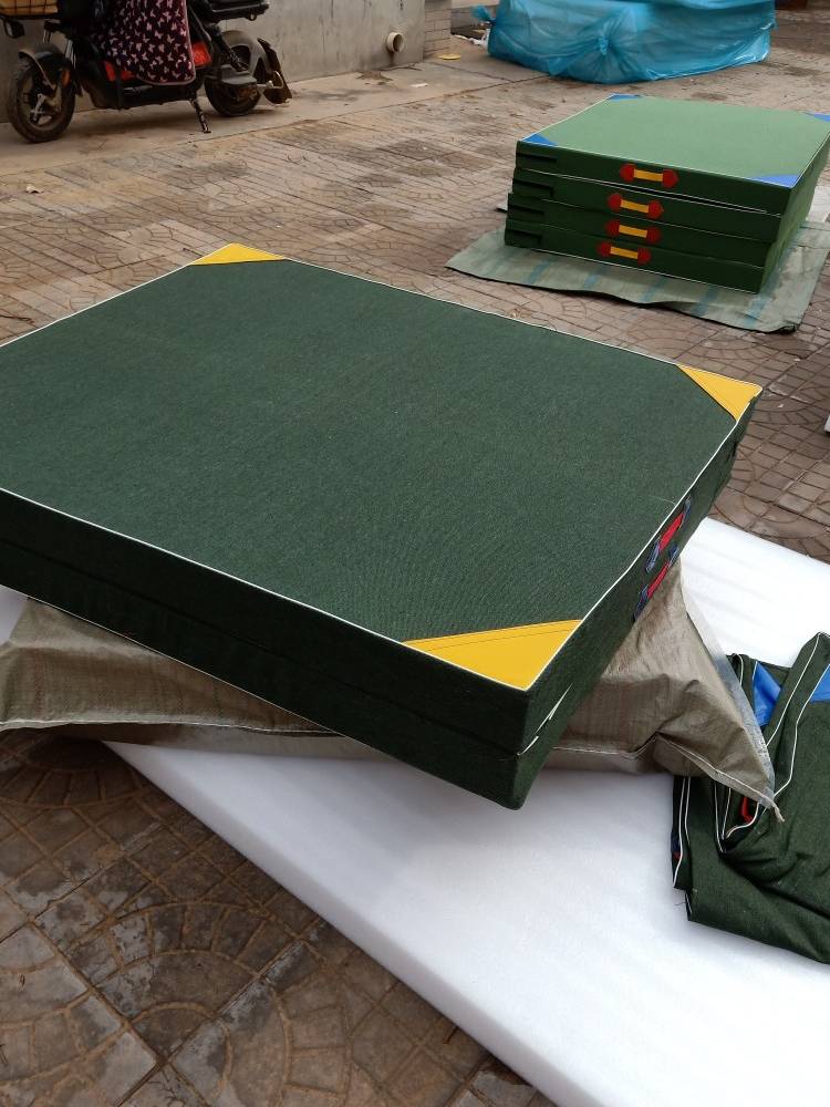 Empty Putting Put of Sports Cushion Sports Cushion Sponge Practice Cushion Side Folding Direct Martial Arts Pad Protective Cushion