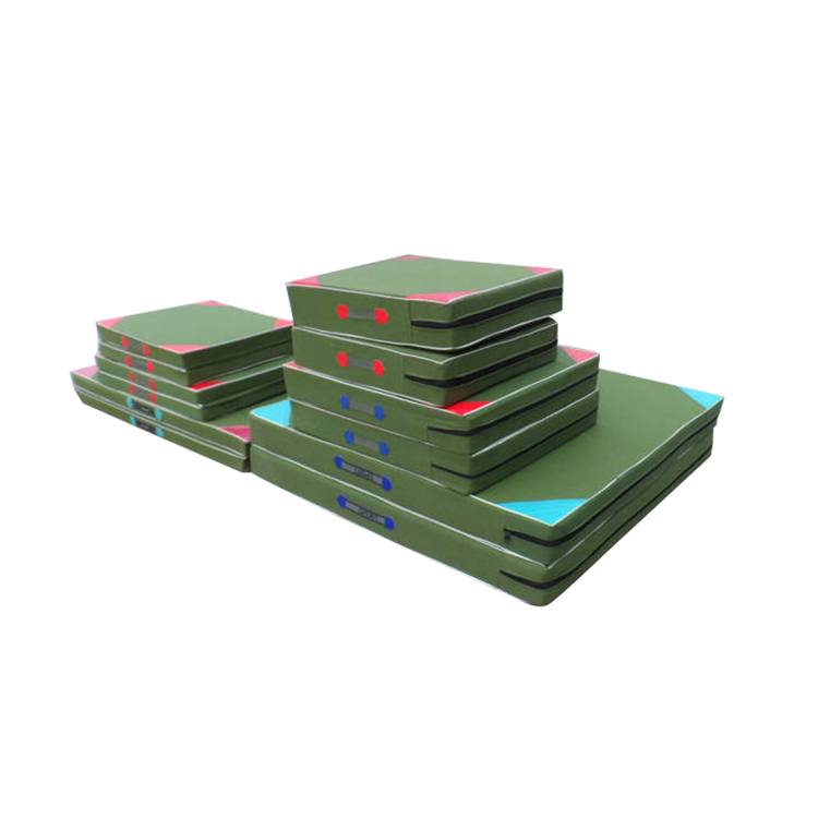 Gymnastic mats upper lying on the cushion sports training cushion empty flip sports mats home dance training pad