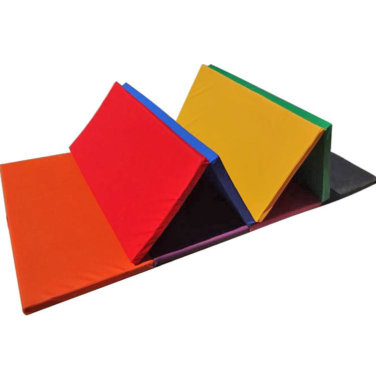 4 Folding gymnastics pad lying up lying on the cushion four folding dance practice pads 40 % off children's crawling sports cushion cavernous pad