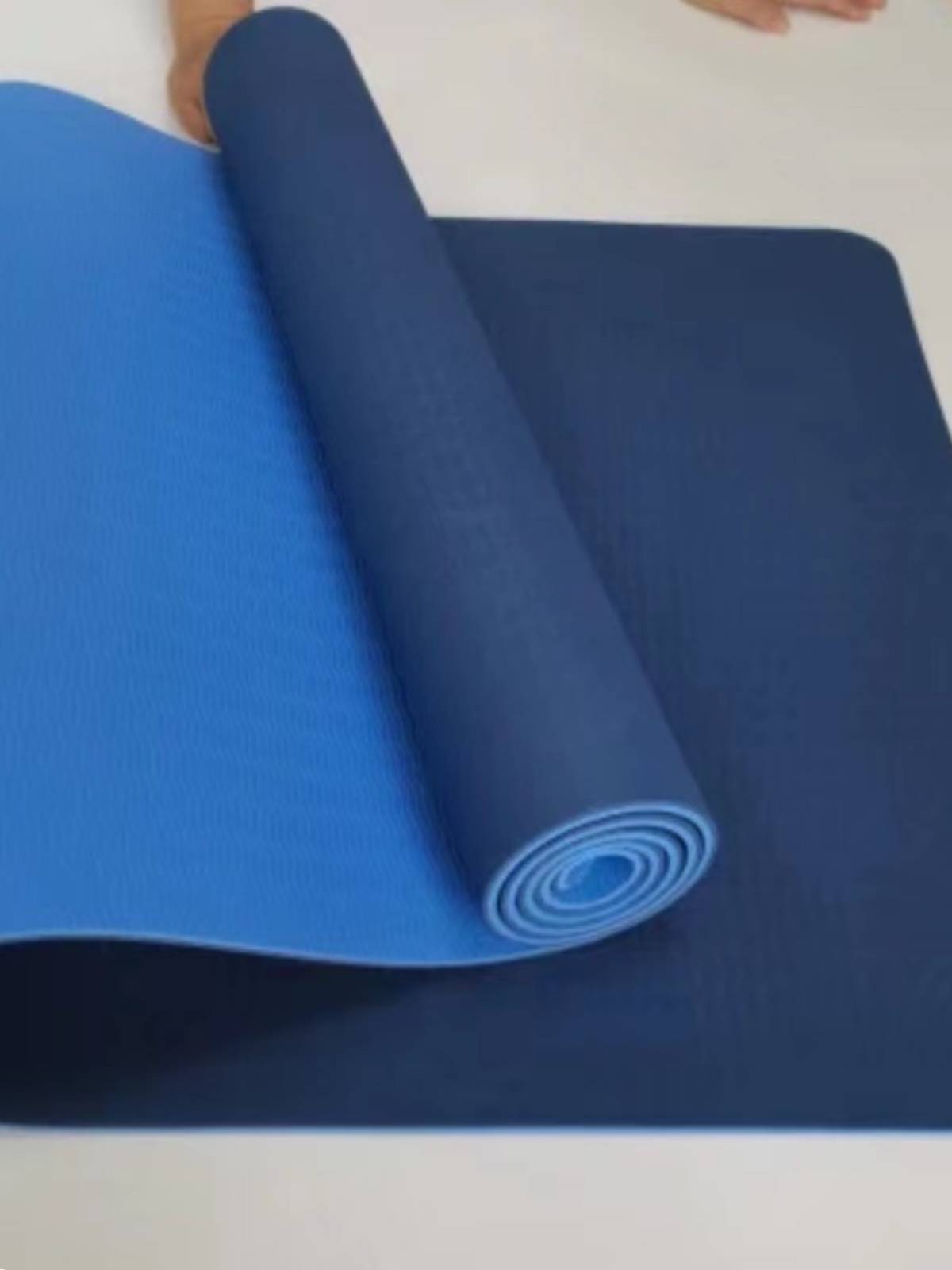 Genuine TPE Anti -slip yoga cushion custom logo sound insulation reduction jumping cushion junior scholar fitness floor cushion home