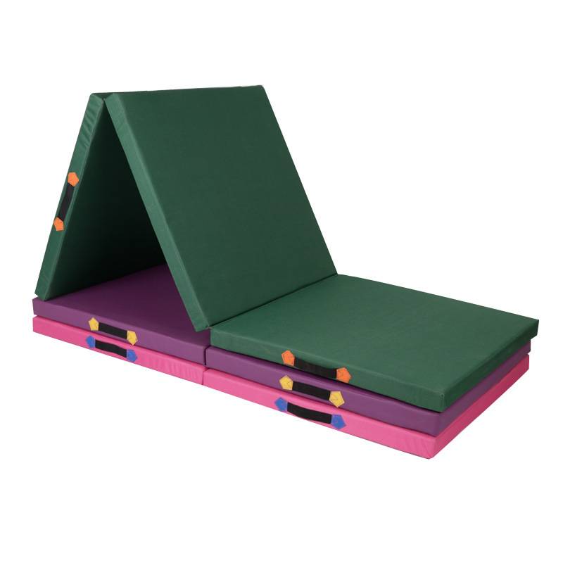 Hachi Gymnasium Mater Students Sliding Up and Sitting On the Hypnotic SpongeBob Yoga Pants