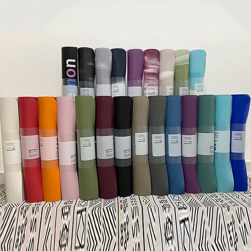 lululemon with a yoga cushion natural rubber anti -skid girl special sports pad sound insulation thickened fitness cushion