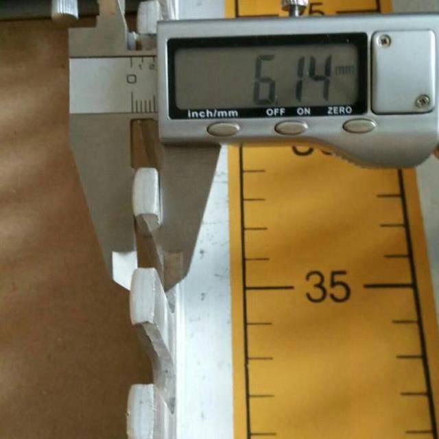 Aluminium alloy multi-purpose plastic track starter training in track and track short-runs