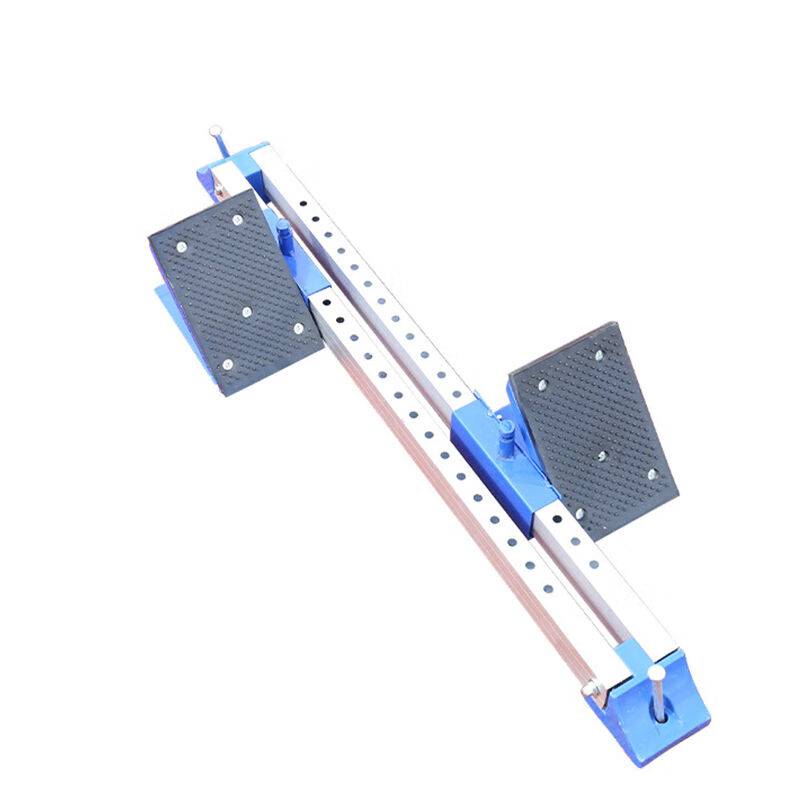 Aluminium alloy starter for a strong wing that regulates a track and field race
