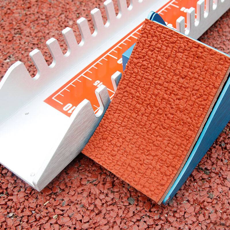 Aluminium alloy running course for multi-purpose plastic runways for the Golden Dickie Runners