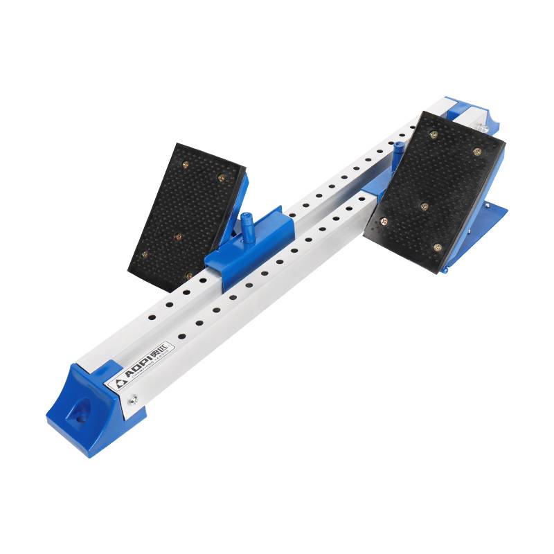 A multi-purpose plastic track starter for a sprinting training aider and track professional