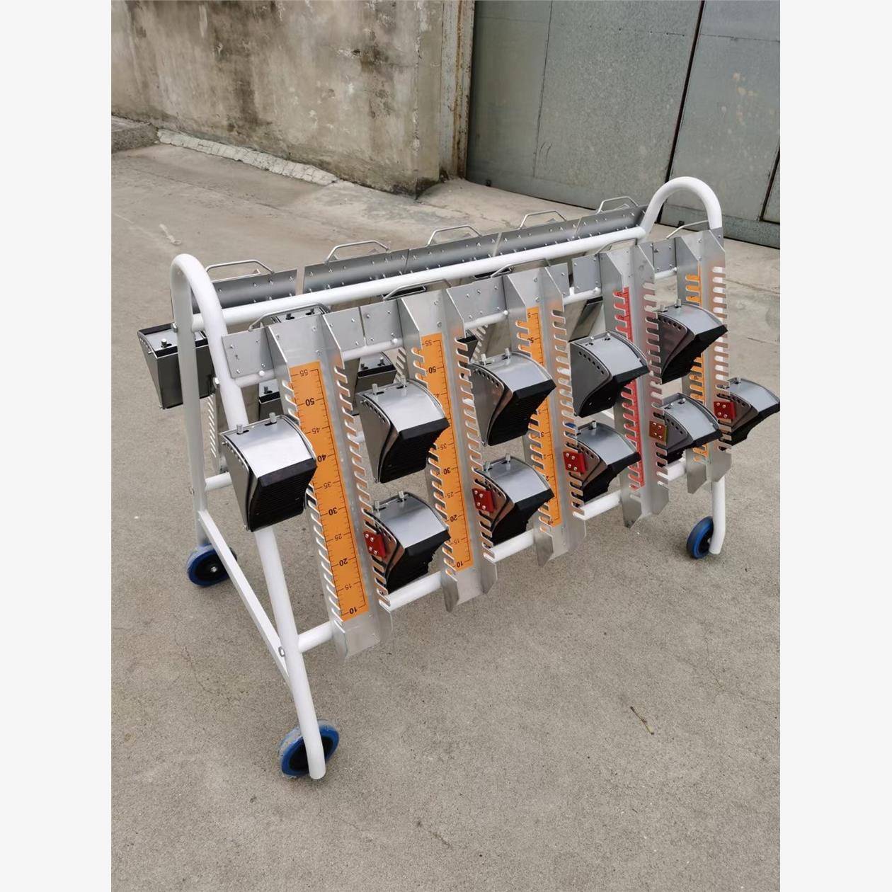 Starters, lifters, lifters, starters, pullers, pullers