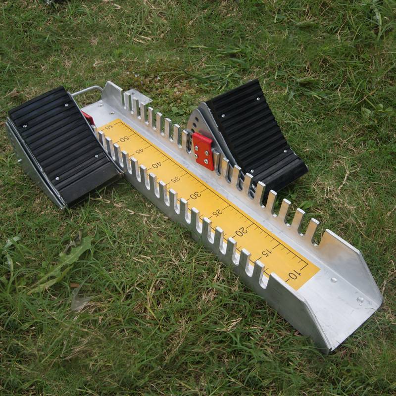 Detonator track and track competitions specializing in sprinting and sprinting