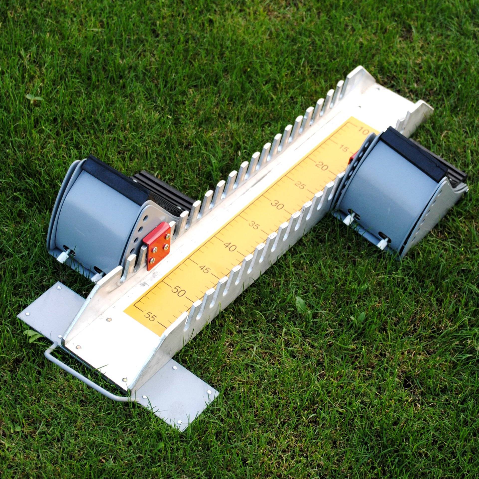 The starter track and track drive adjusts the starter's foot aluminum alloy test