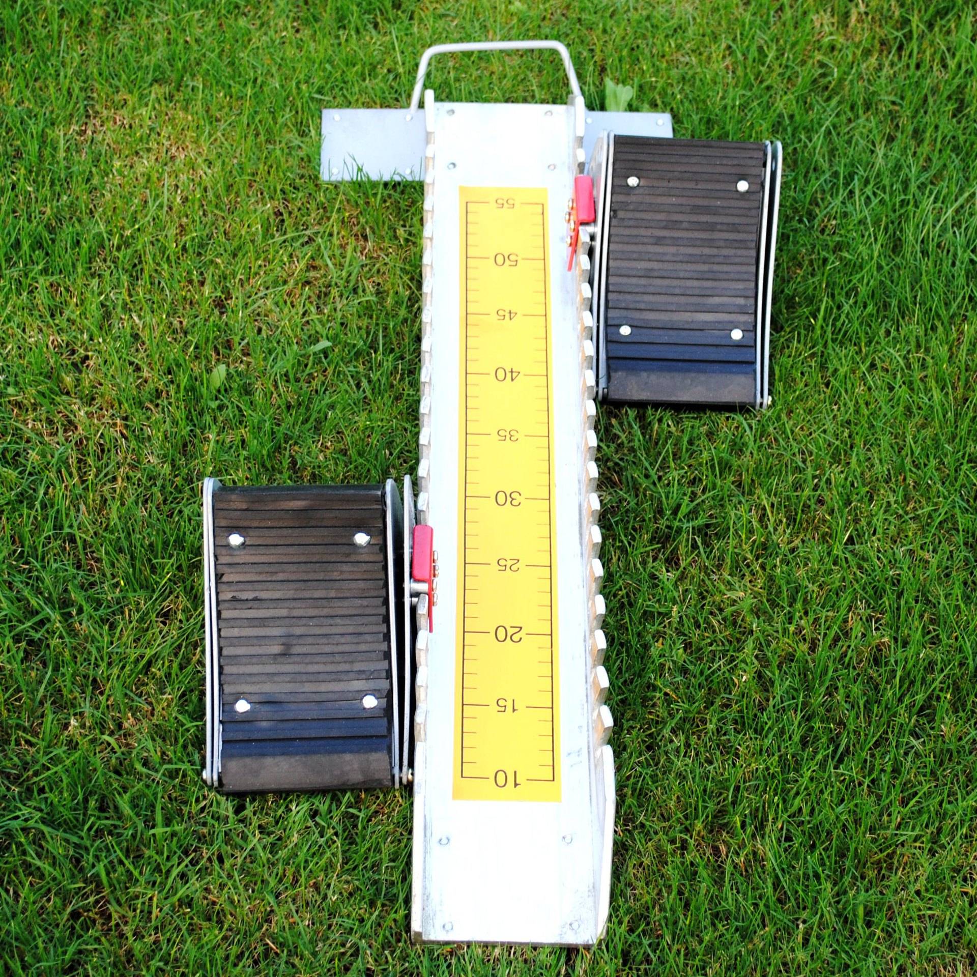 The starter track and track drive adjusts the starter's foot aluminum alloy test
