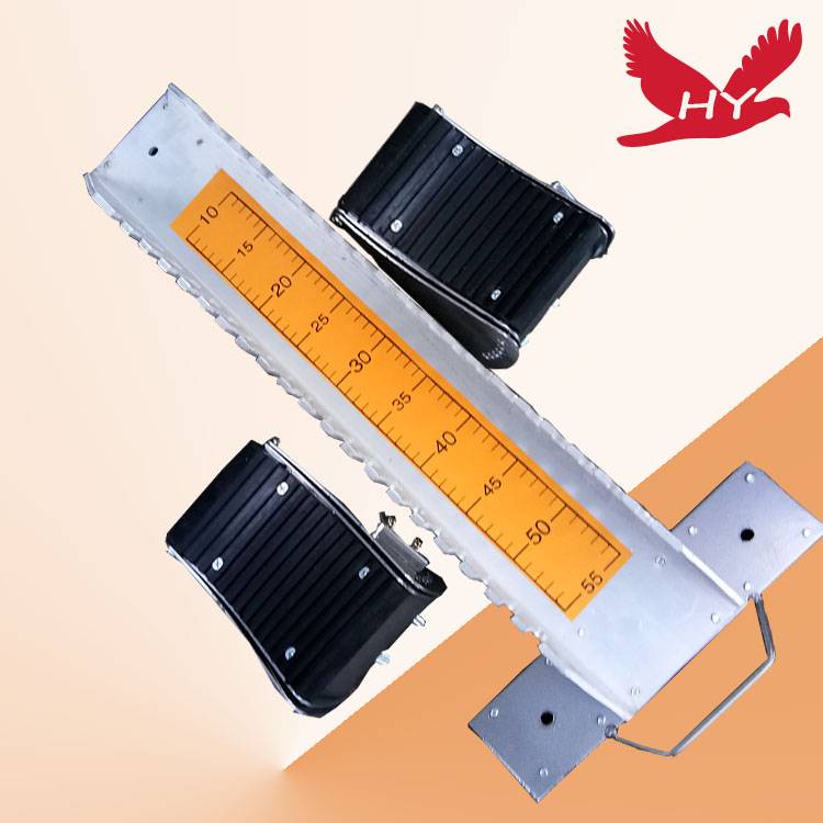 Aluminum alloy starters for the plastic runway race