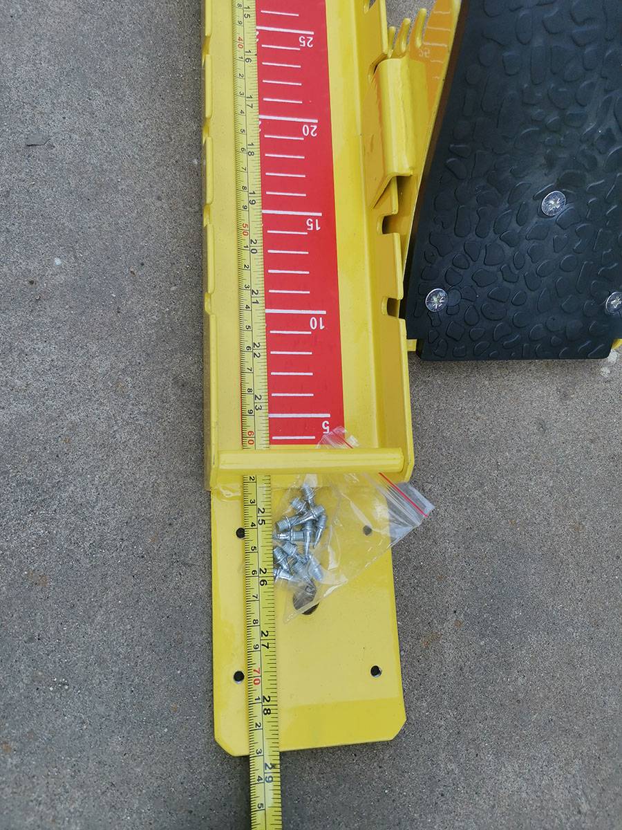 Aluminium alloy sprinter steel professional starter racer runner foot-skinned runner trainer