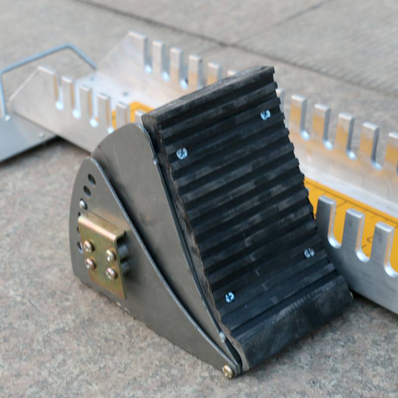 Aluminium alloy starters, plastic runway starters, truncable track races, starters