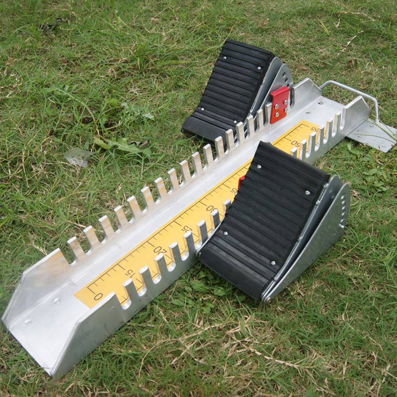 Aluminium alloy runners, track and track sprinters, adjusters for professional sprinters