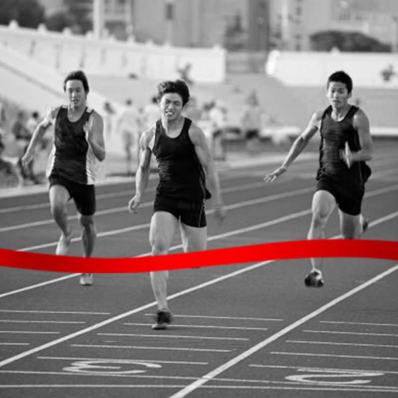 The school sports team built game props competition sprint with marathon ending with running line running track field
