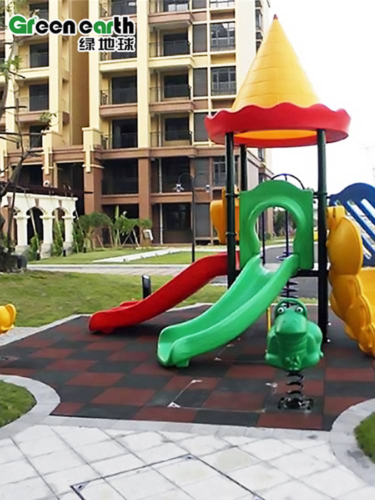 Outdoor rubber field cushion kindergarten fuck venue cushion plastic runway park Park outdoor sports cushion gym cushion