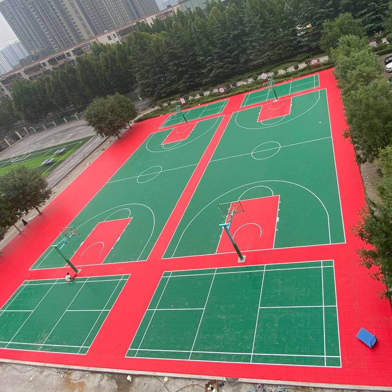 Outdoor suspended floor basketball court Kindergarten outdoor assembly floor mat, school playground sports non -slip soft plastic pads