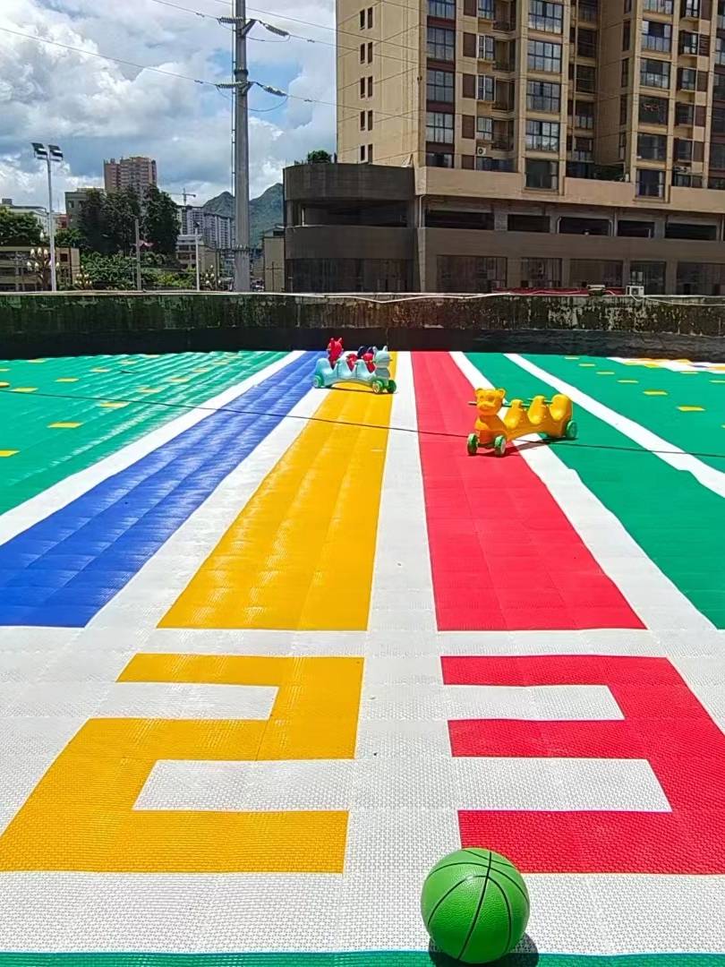Kindergarten suspended floor outdoor basketball venue cushion sports field outdoor fucking field anti -slip indoor assembly floor
