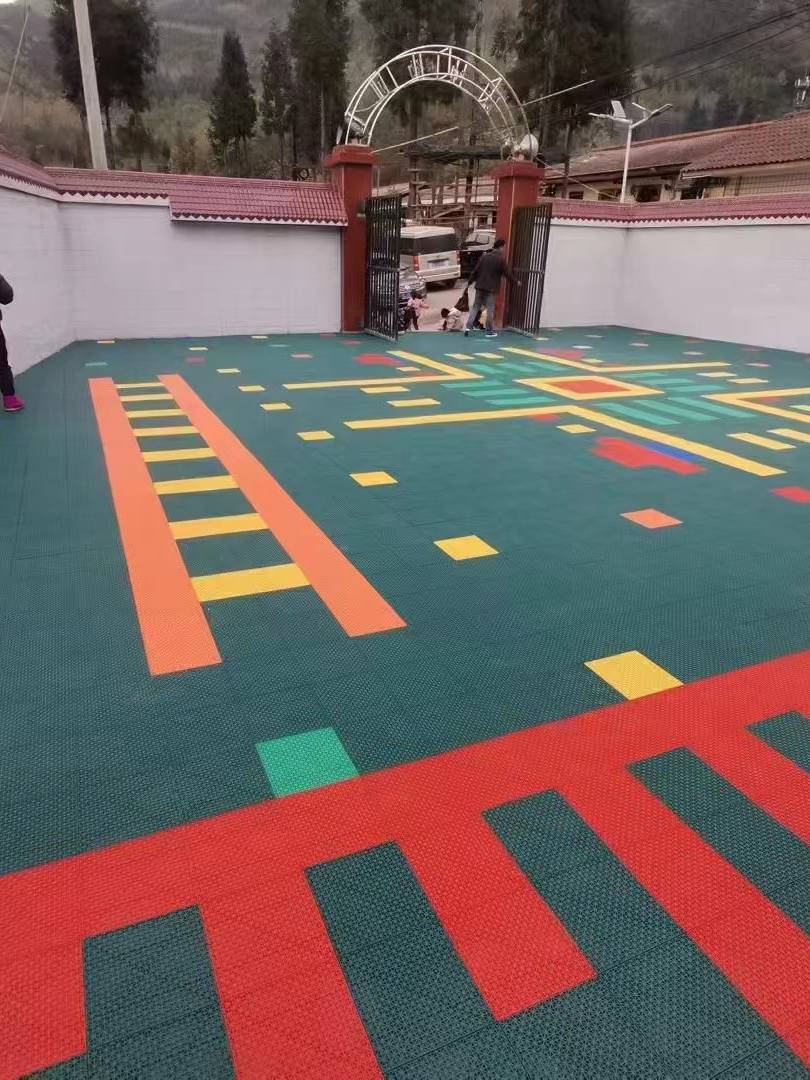 Suspended floor outdoor kindergarten in the basketball court outdoor garden badminton outdoor children's physical fitness assembly non -slip sports floor