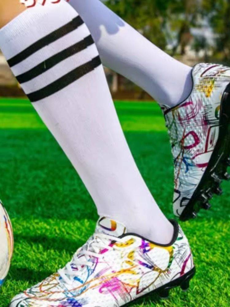 2024 New Football Shoes Section Season Season Men and Women Students Sports Shoes Long Short Broken AGTF Nail Anti -slip Training Shoes