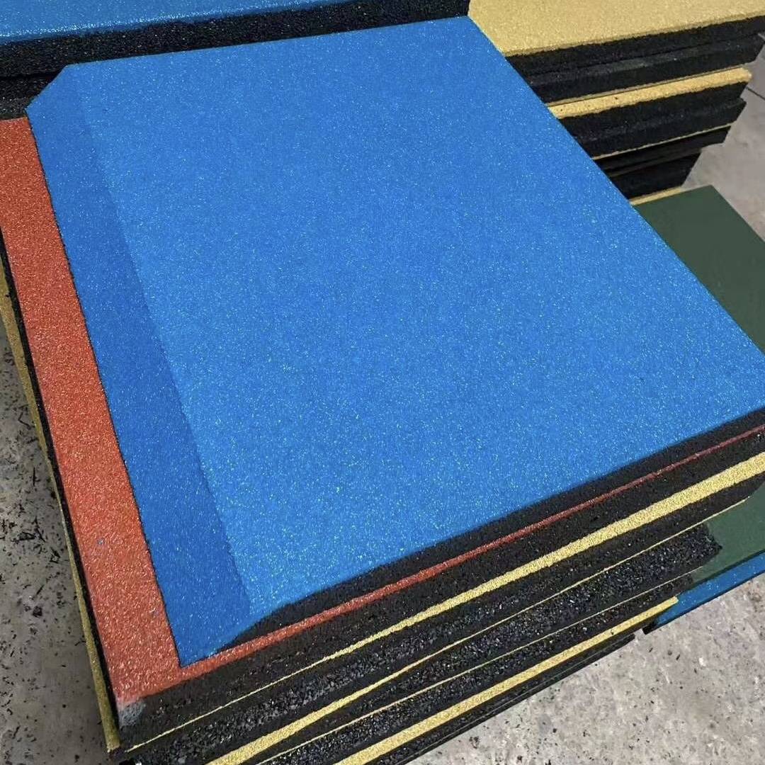 Thickened safe rubber floor pad sports dance plastic panel brick kindergarten ground rubber gym outdoor outdoor pad