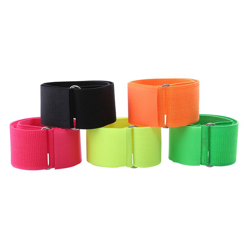 The two -footed belt group construction expansion event outdoor annual conference interactive gaming lane kinds of kindergarten fun sports meeting