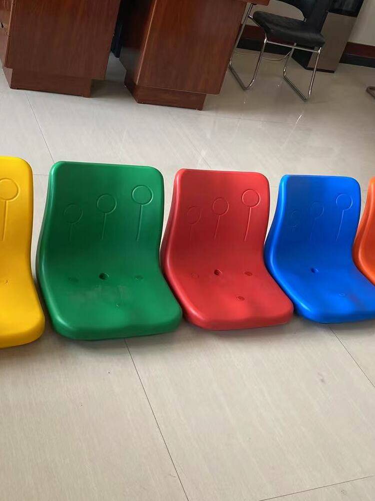 Stadium watching seat indoor outdoor cement floor telescopic audience seat plastic chair manufacturer Zhongkong blowing plastic seat