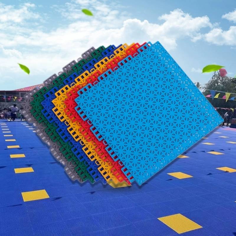 Kindergarten suspended floor square playground in the commercial sports field basketball venue cushion plastic outdoor outdoor home