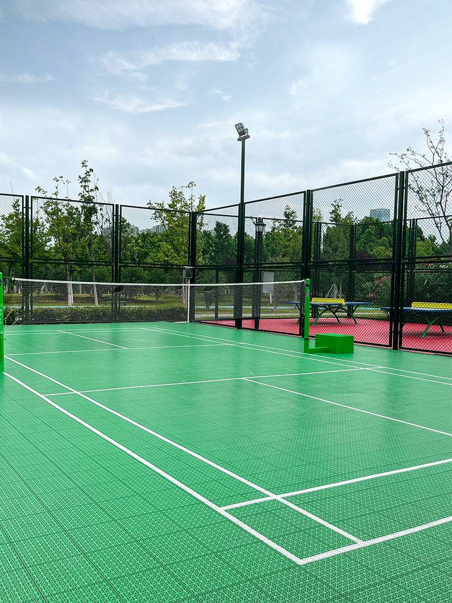 Basketball court suspended assembly floor outdoor sports plastic stitching floor cushion halftime outdoor tennis venue glue ground