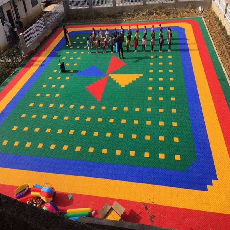 Suspended ground pads in kindergarten outdoor basketball venue rubber anti -slip plastic outdoor sports field suspended stitching floor