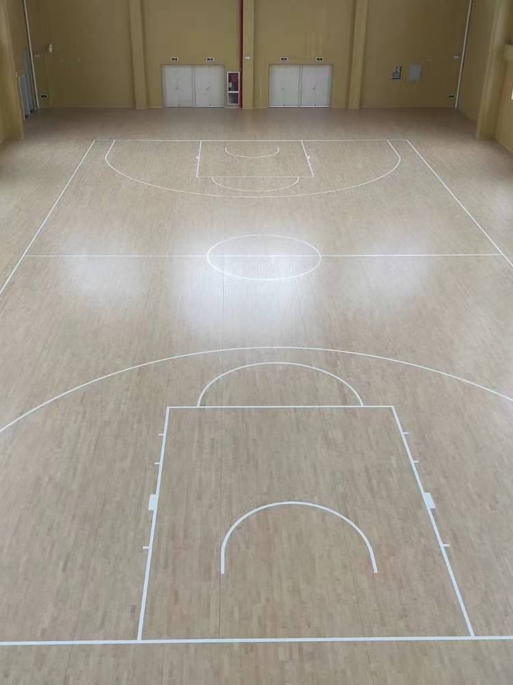 Indoor gymnasium special wooden floor basketball court solid wood sports floor gym gym badminton stadium sound insulation and wear -resistant