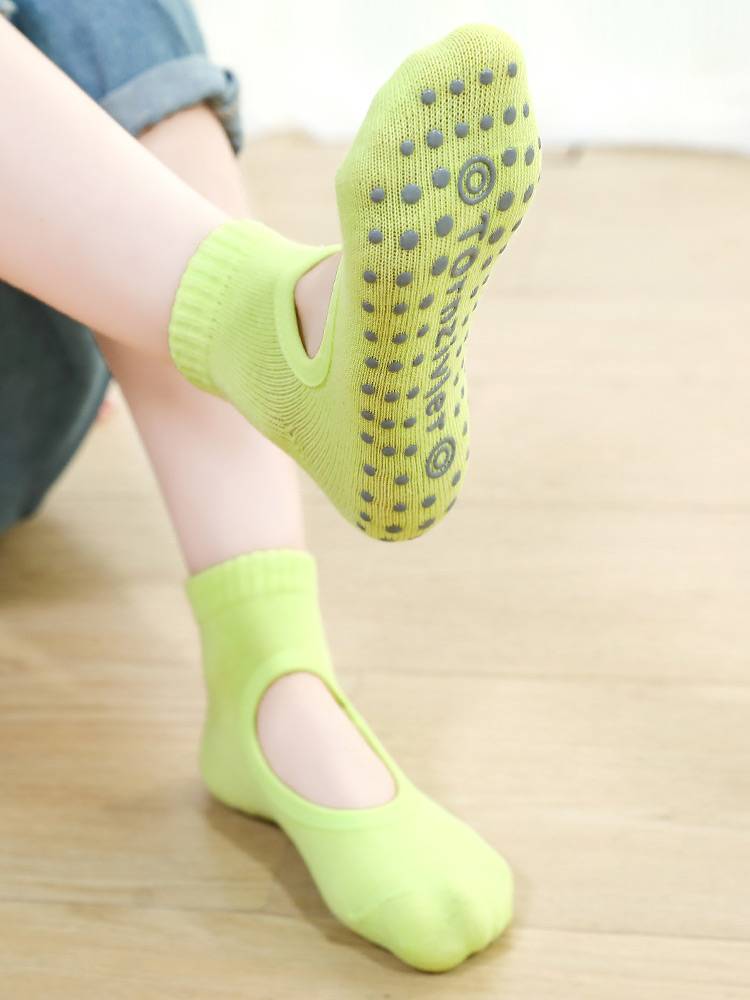Children's non -slip yoga socks female spring and summer dew pneumatic playground floor socks parent -child running point glue sports socks