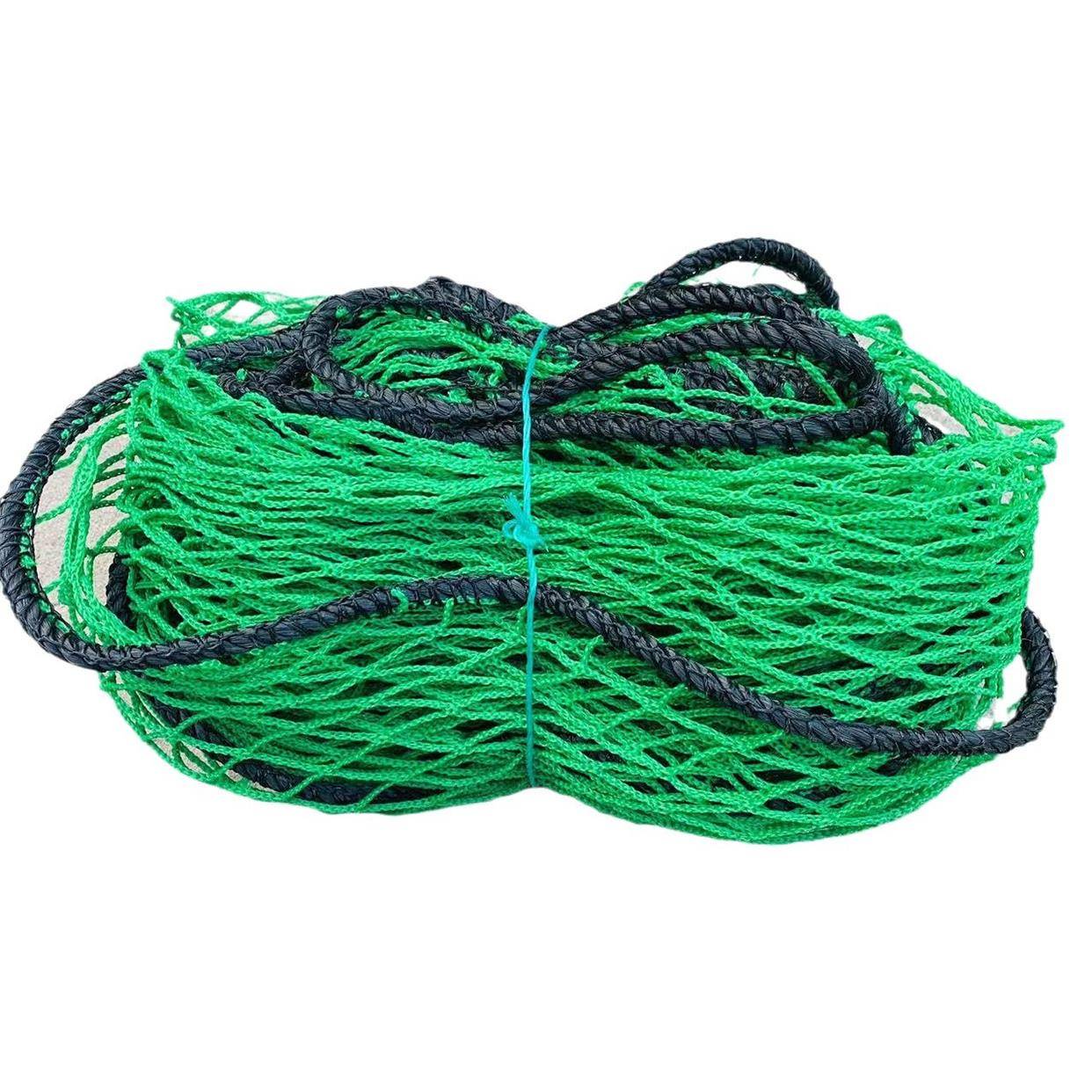Green golf indoor exercise network no network sports ball network venue intercepting the fence of the football field polyethylene network