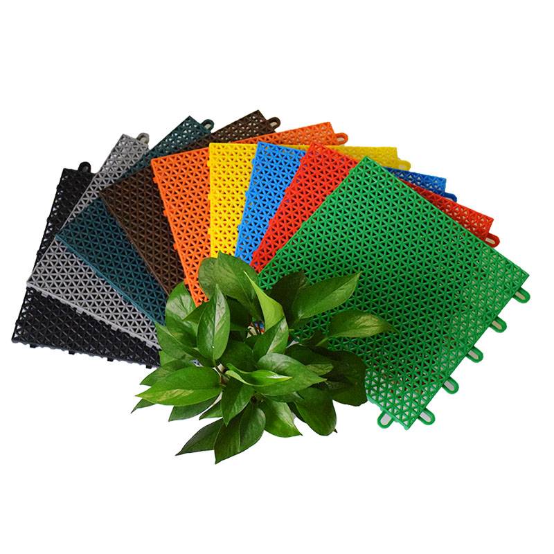 Hanging assembly flooring kindergarten outdoor sports plastic playground runway basketball court wheel sliding rubber outdoor pad