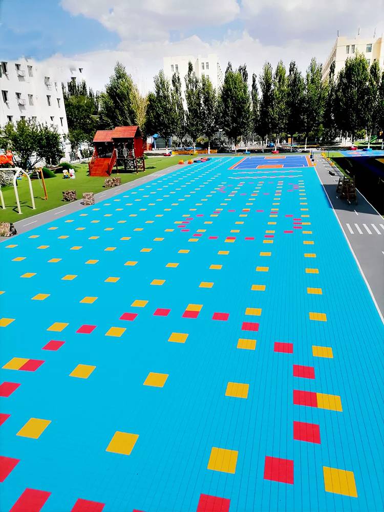 Suspended ground pads in kindergarten outdoor basketball venue rubber anti -slip plastic outdoor sports field suspended stitching floor